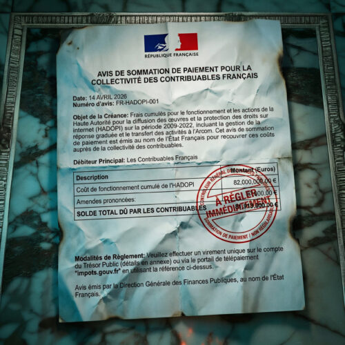 Document officiel froissé intitulé Avis de sommation de paiement avec un tampon rouge.