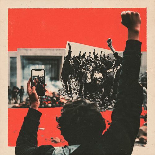 Collage engagé montrant un manifestant de dos levant le poing et filmant une foule en révolte avec un smartphone sur fond rouge.